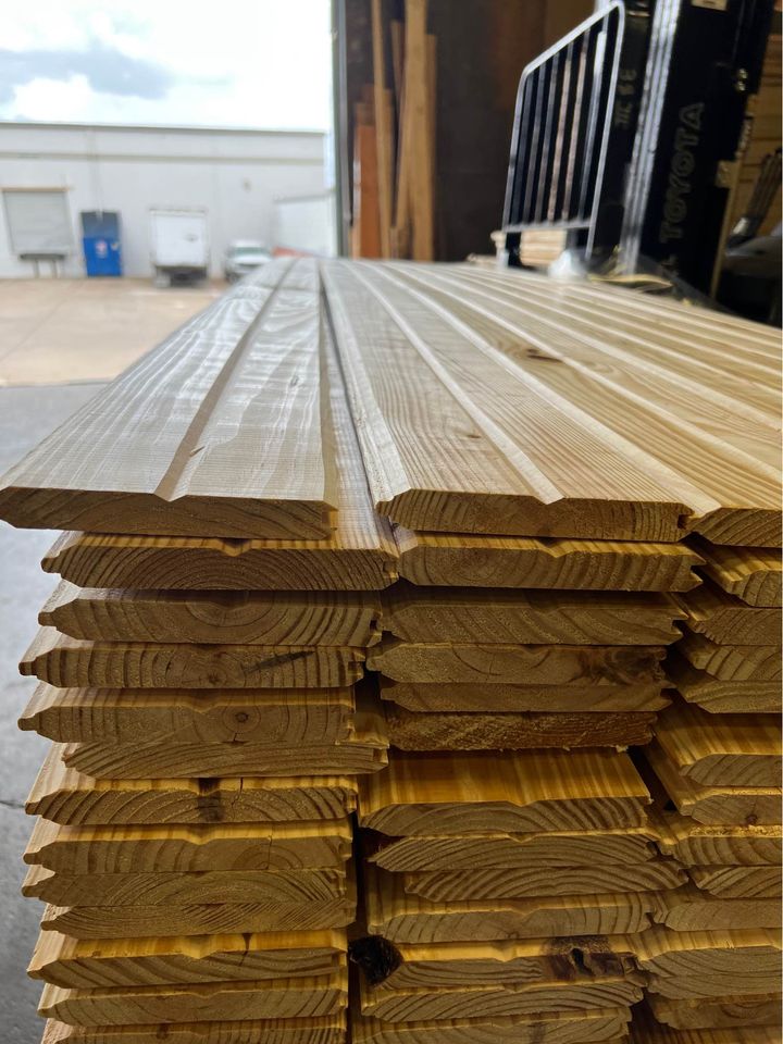 16FT 1x6x16 #122 / #116 #2 Southern Yellow Pine Siding